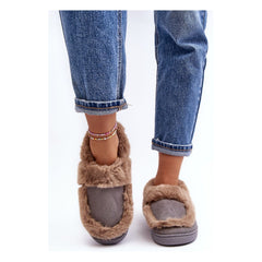 Slippers model 189094 Step in style - Quirked Elegance