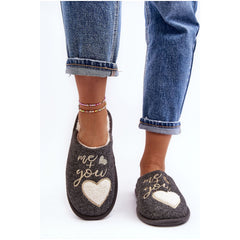 Slippers model 189105 Step in style - Quirked Elegance