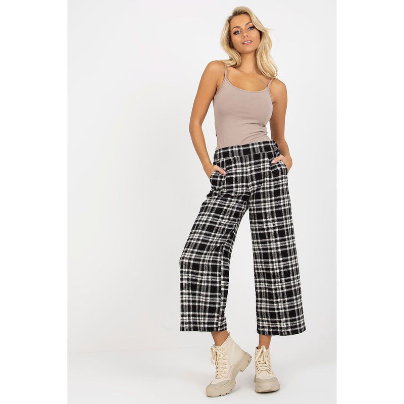 Women trousers Lakerta - Quirked Elegance